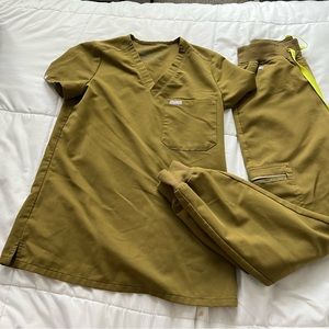 FIGS Martini Olive Rafael Top - XXS
High Waisted Zamora 2.0 - XXSP